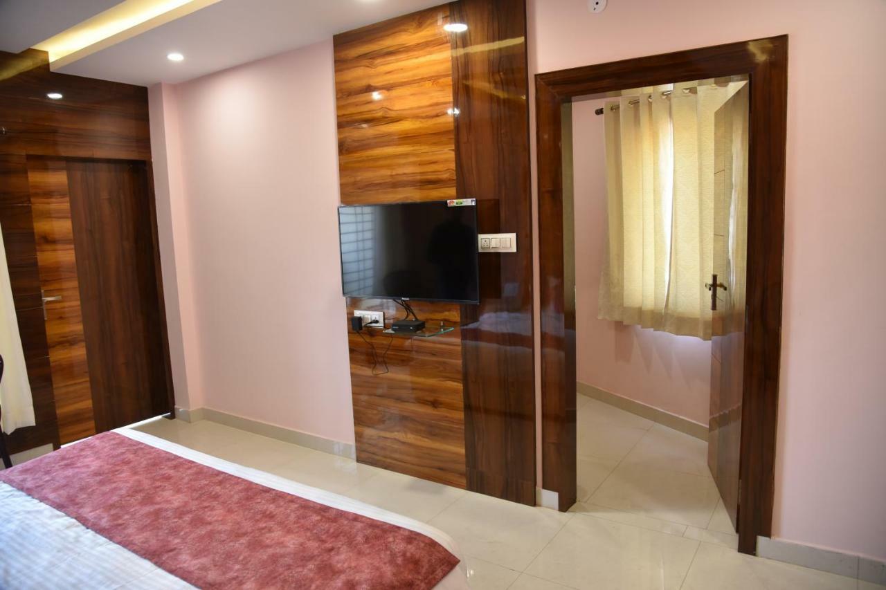 Hotel Pushpanjali Bhopal Dış mekan fotoğraf