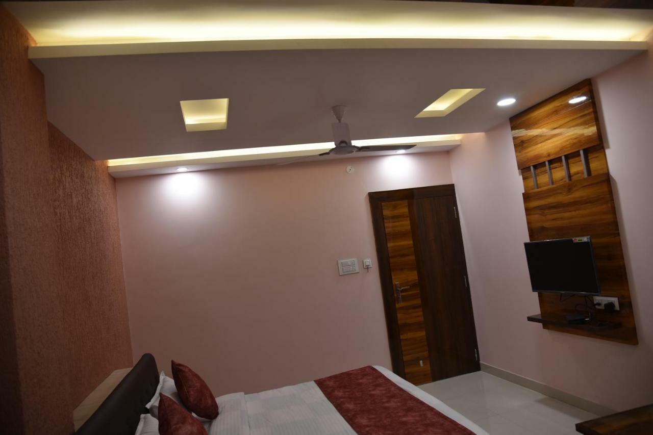 Hotel Pushpanjali Bhopal Dış mekan fotoğraf