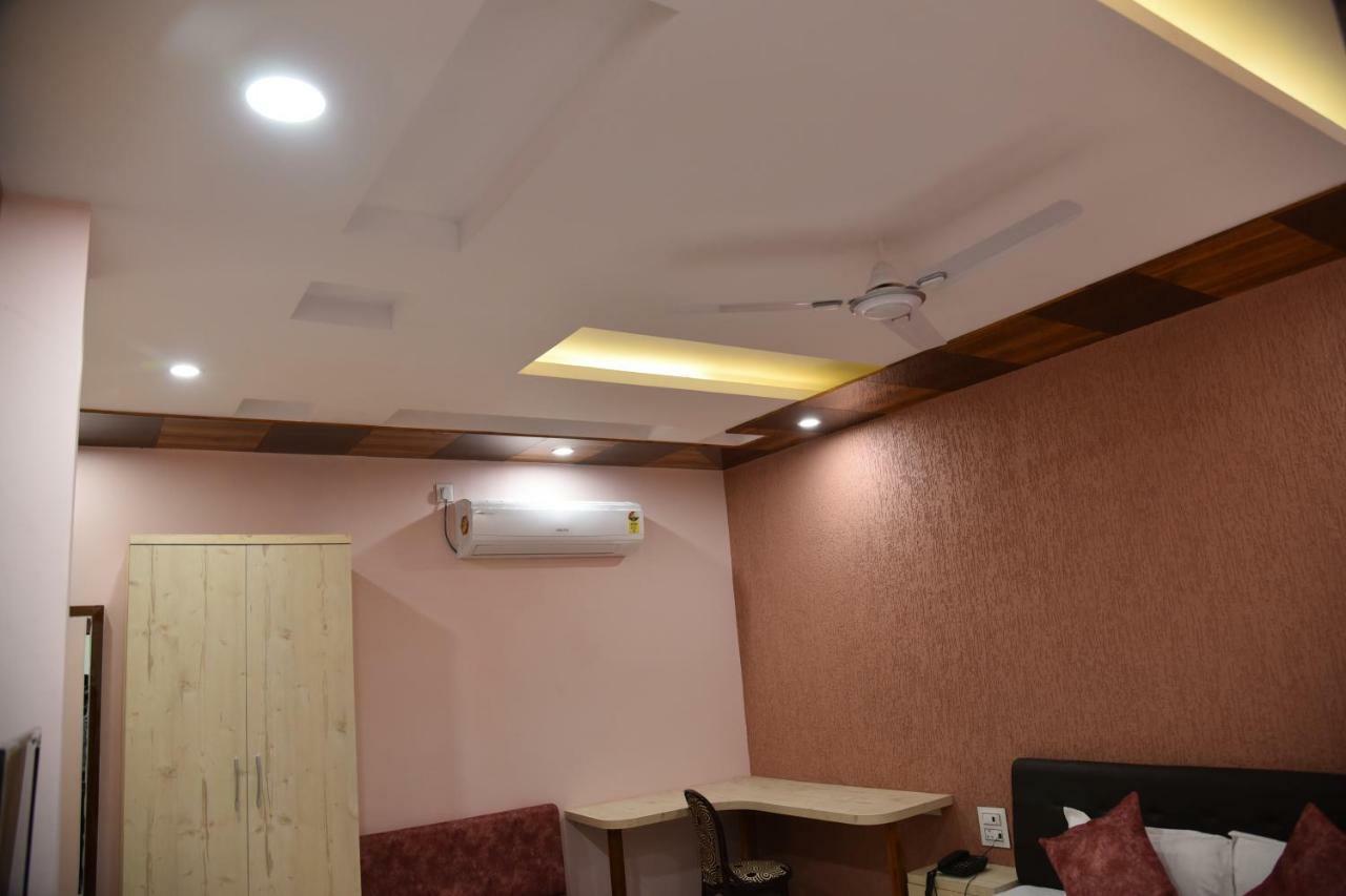 Hotel Pushpanjali Bhopal Dış mekan fotoğraf